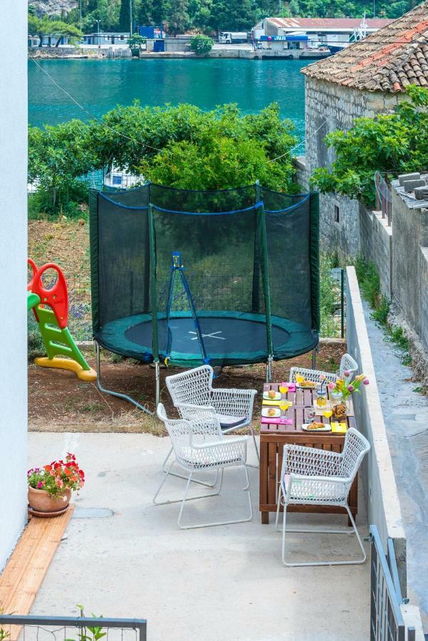 Lavender Apartment Mokosica Bagian luar foto