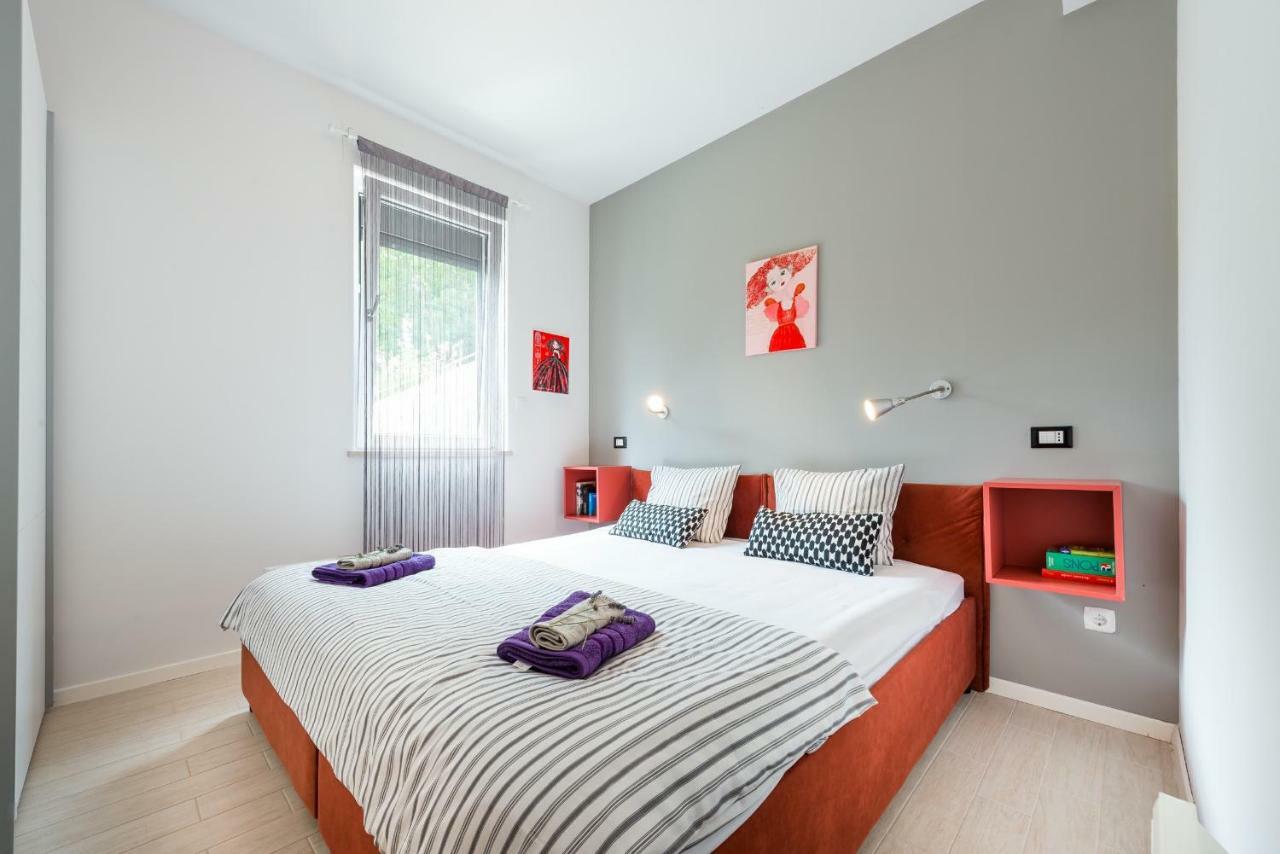 Lavender Apartment Mokosica Bagian luar foto