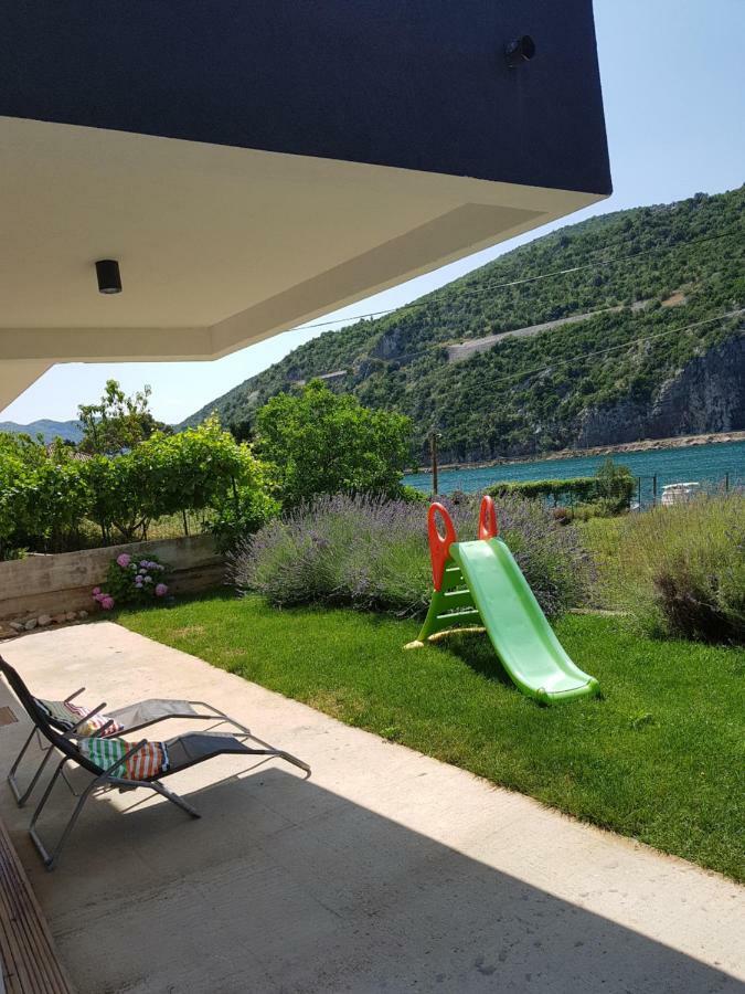 Lavender Apartment Mokosica Bagian luar foto